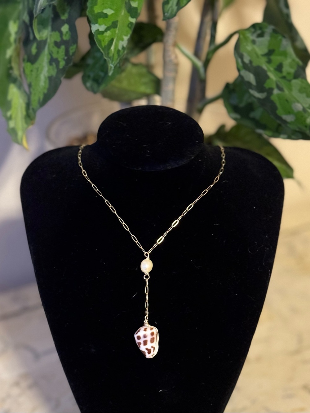 18k Gold with Saltwater Pearl, Hawaiian Hebrew Cone shell Necklace- handmade - Picture 3 of 7